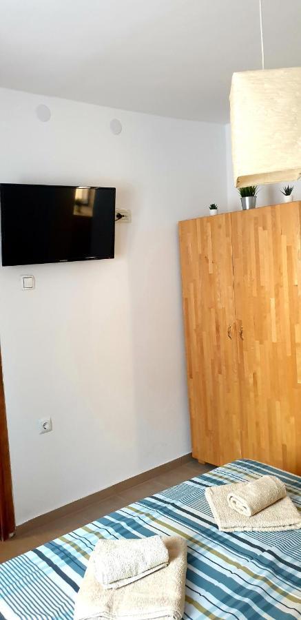 Apartments And Room Vela Senj  Exterior foto